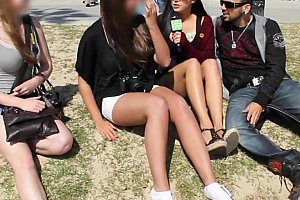 sister spank vk